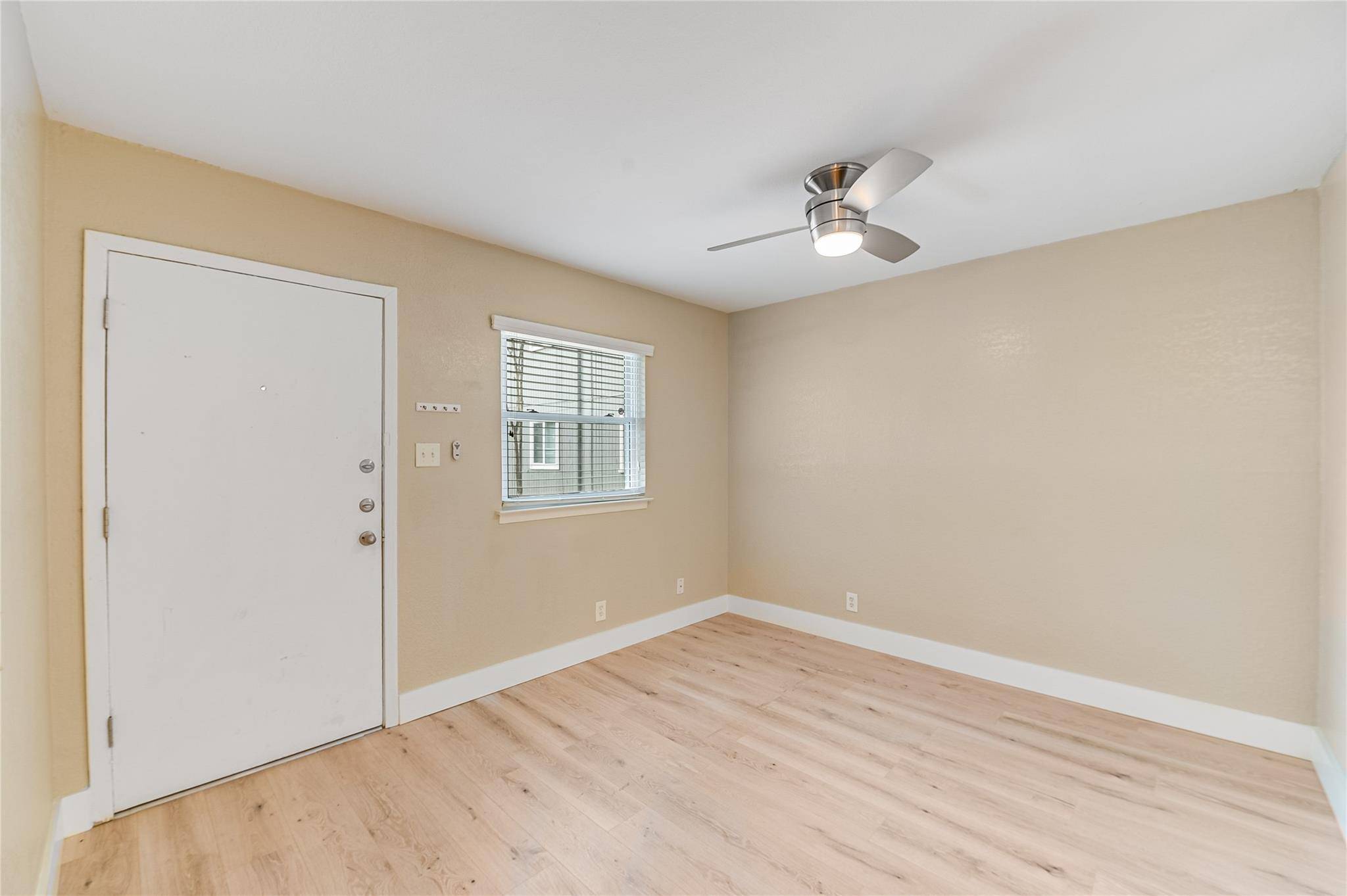 2401 Manor RD #131, Austin, TX 78722