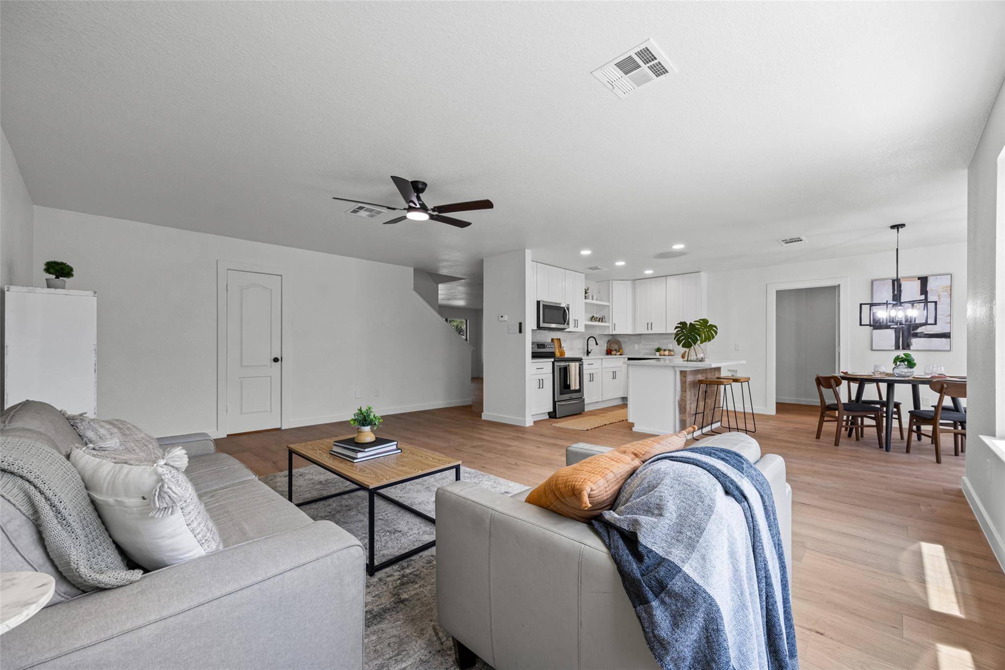 12821 Ranft CV, Del Valle, TX 78617