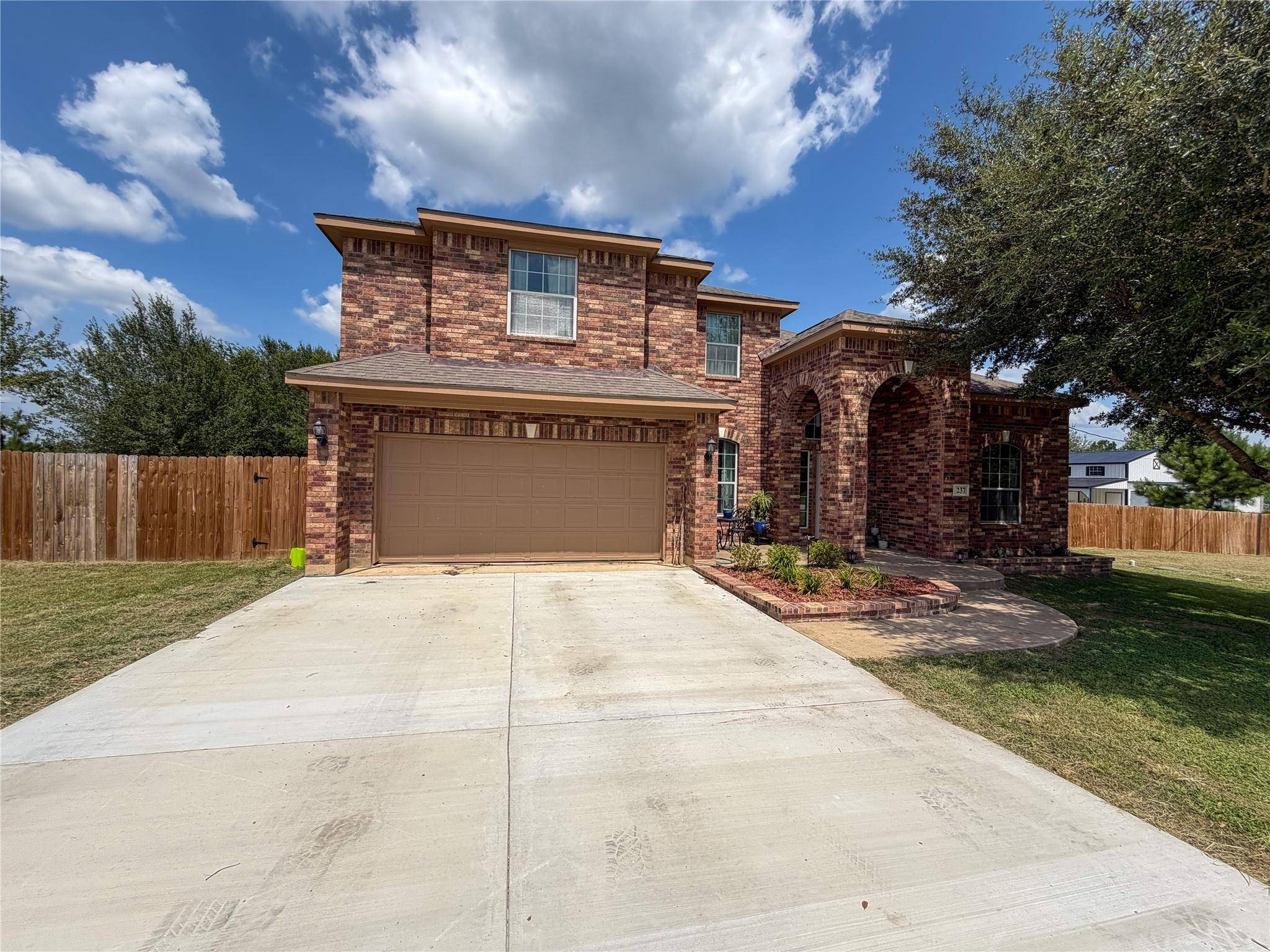 237 Cardinal DR, Bastrop, TX 78659