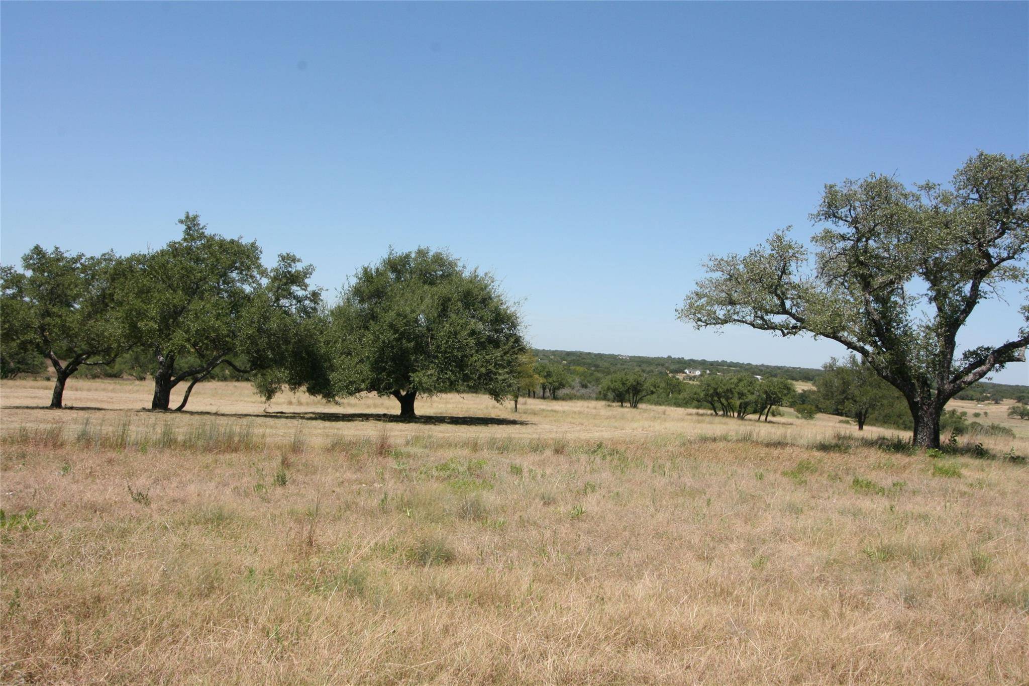 191 Pivot CIR, Briggs, TX 78608