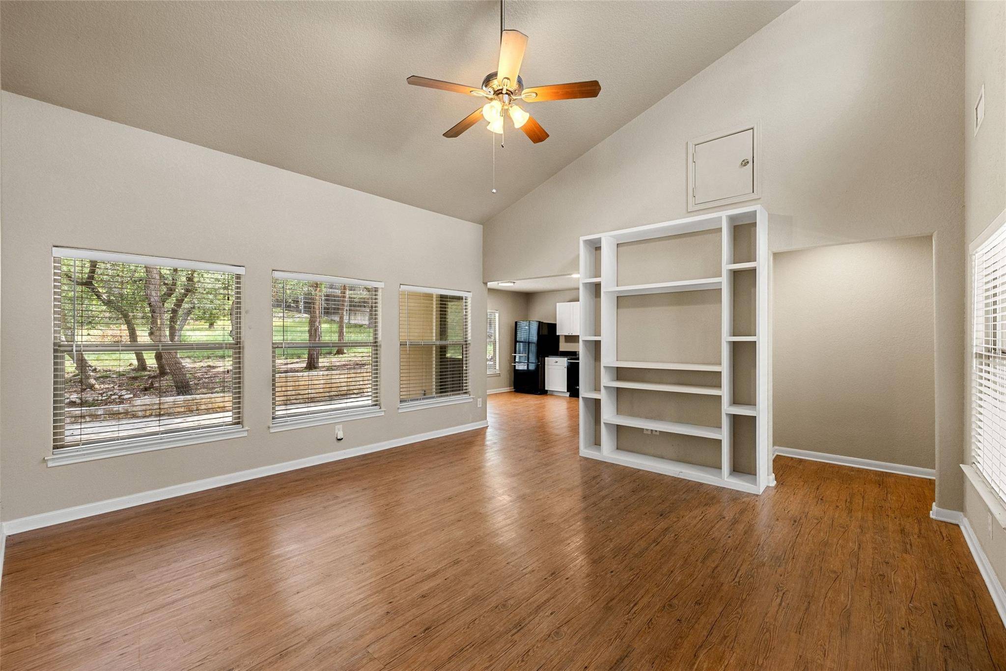 141 Cody CT, Canyon Lake, TX 78133