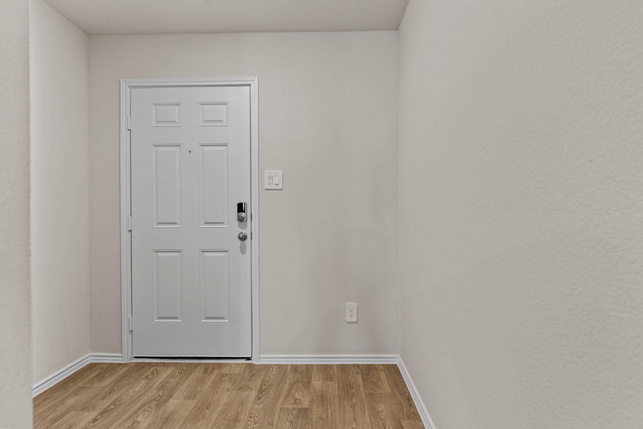 212 Surrey Oaks, Maxwell, TX 78656