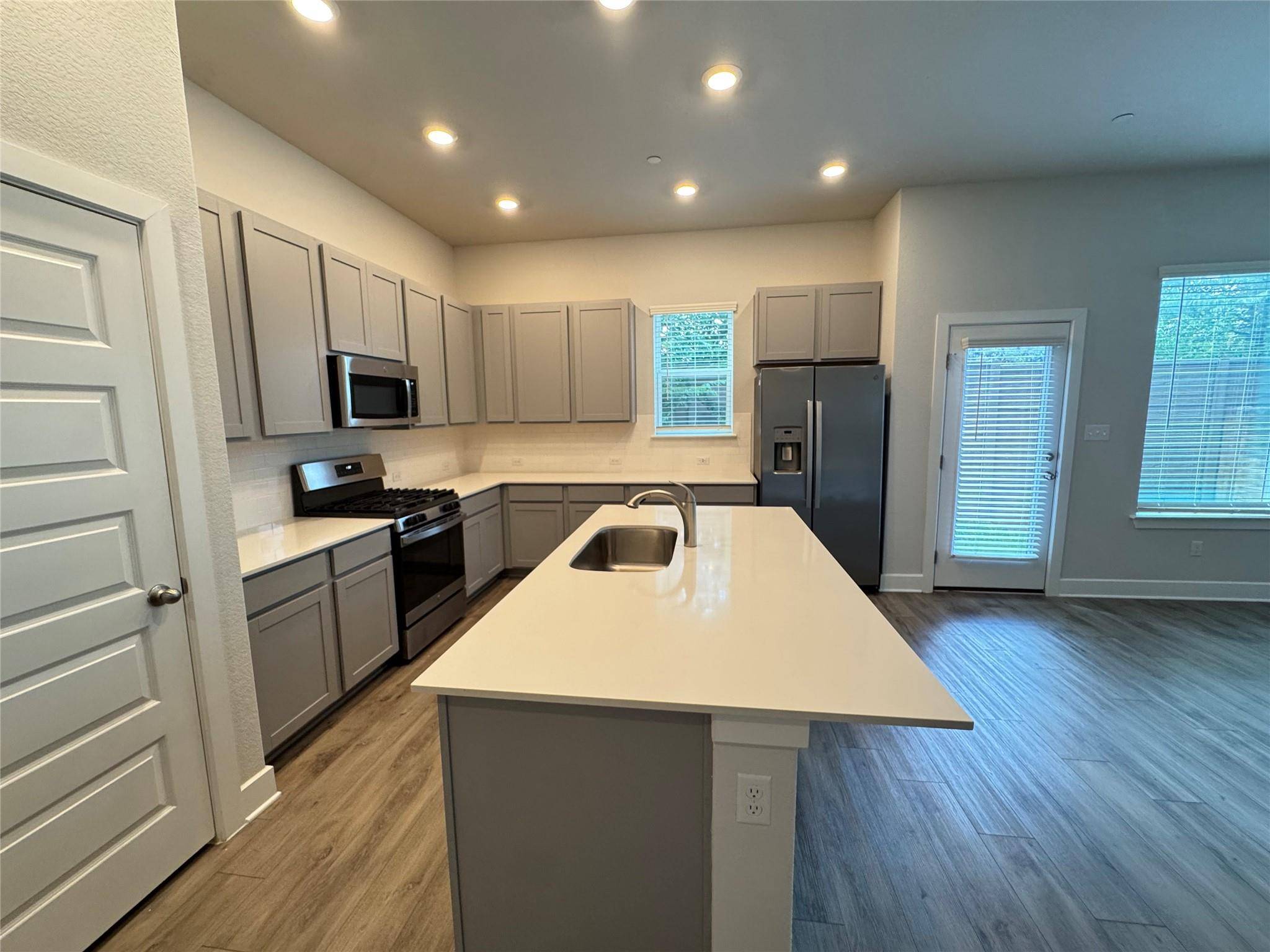 3000 Chisholm Trail RD #20, Round Rock, TX 78681