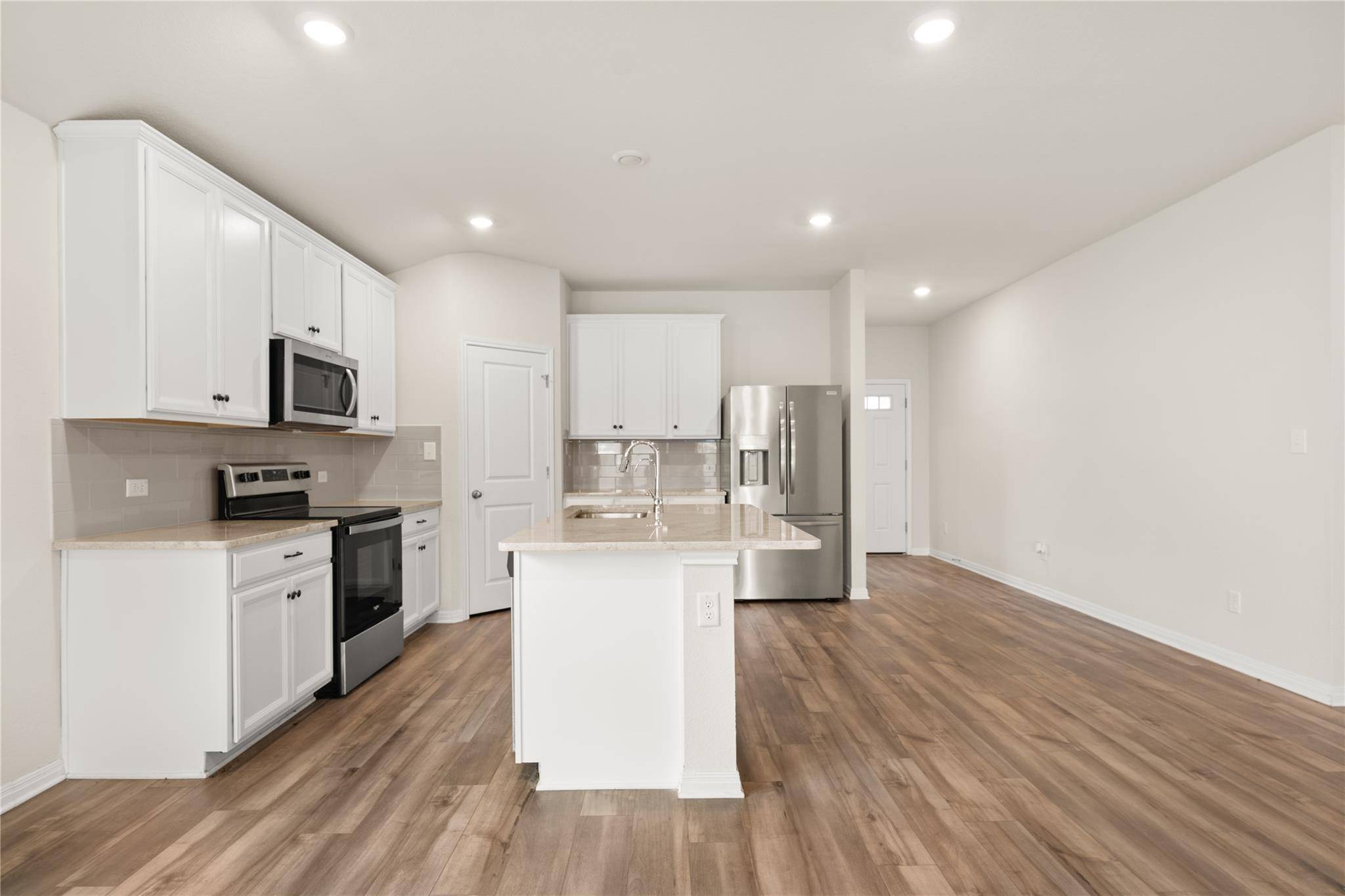 105 Saviano RD, Hutto, TX 78634