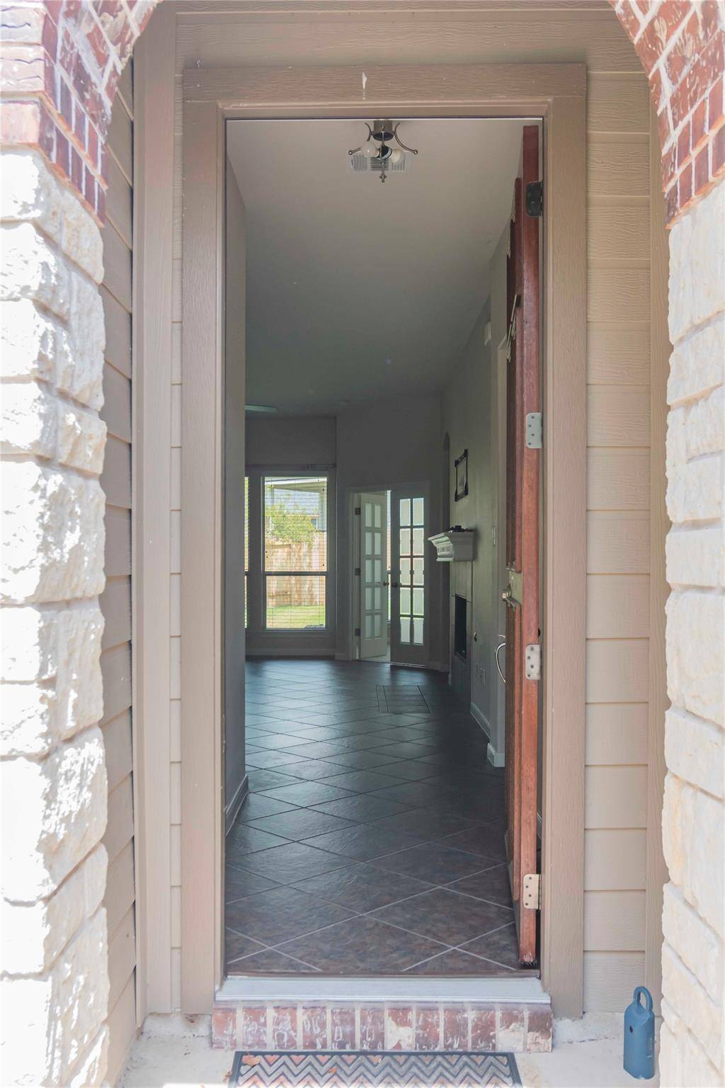 2542 Ravenwood DR, Round Rock, TX 78665