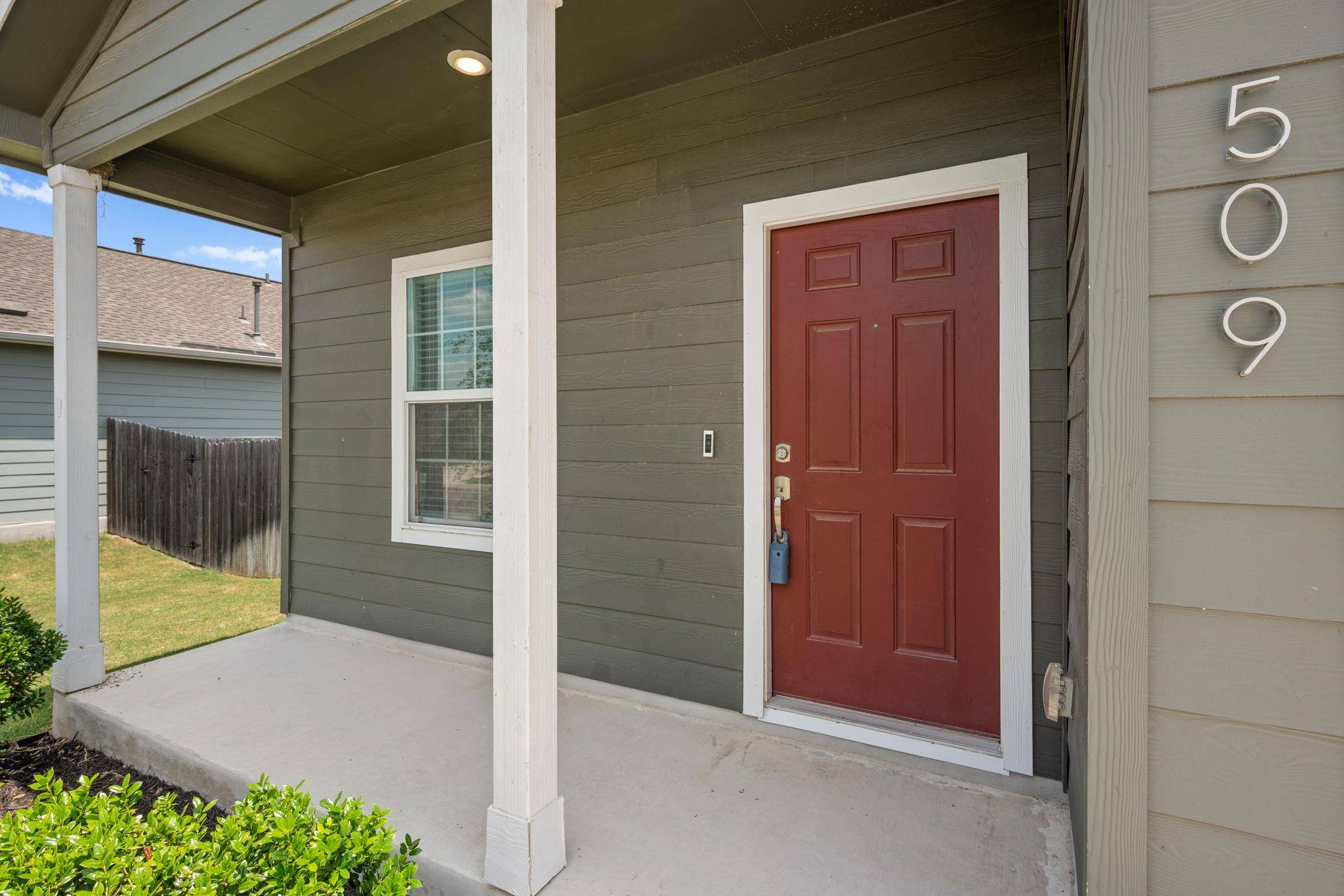 509 Gabriels Bluff DR, Georgetown, TX 78626