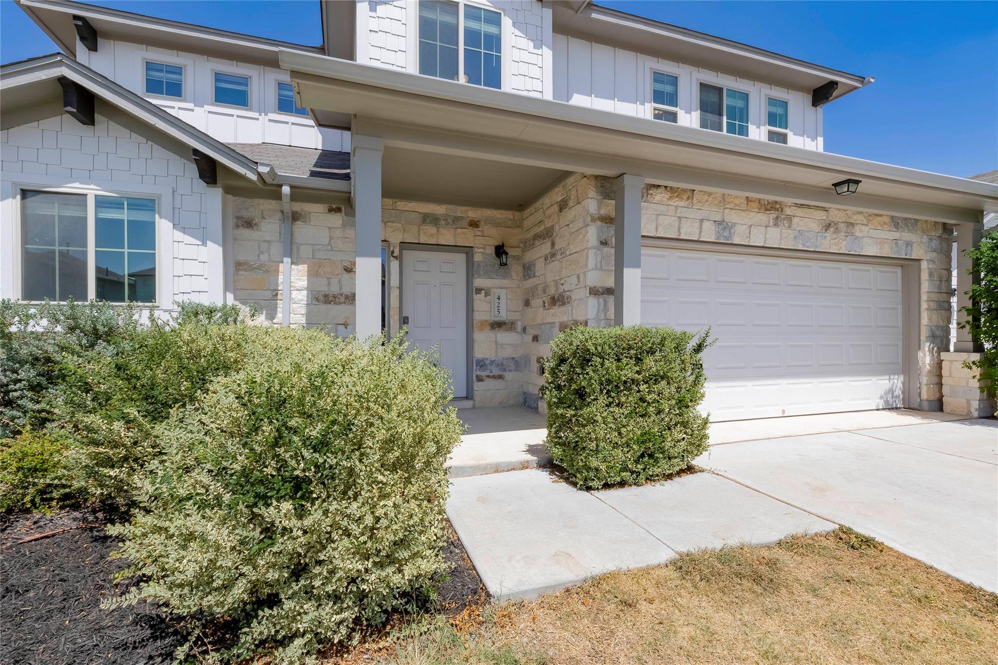 425 Arrowhead Vine ST, Leander, TX 78641