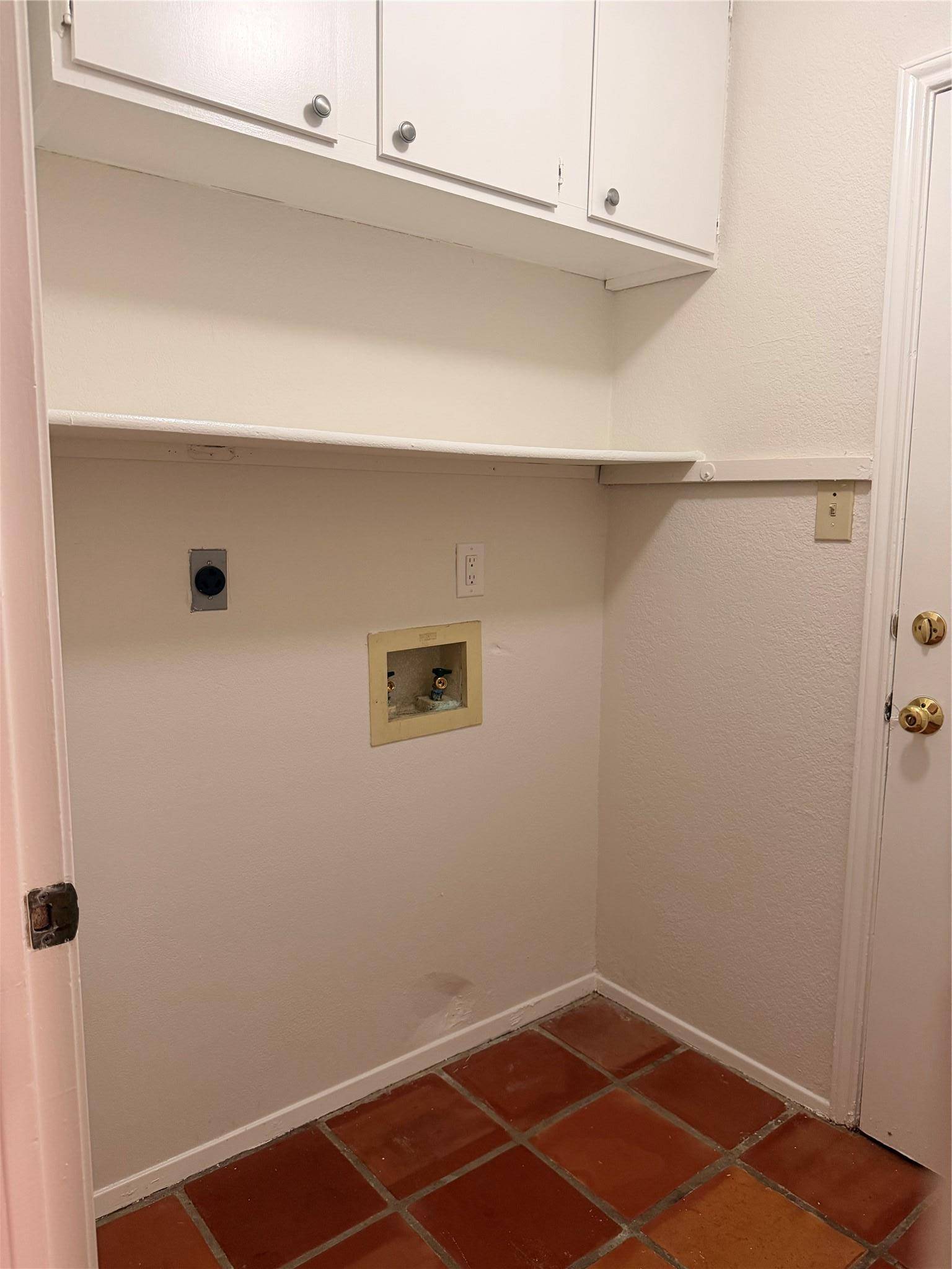 305 Cluck Creek TRL, Cedar Park, TX 78613