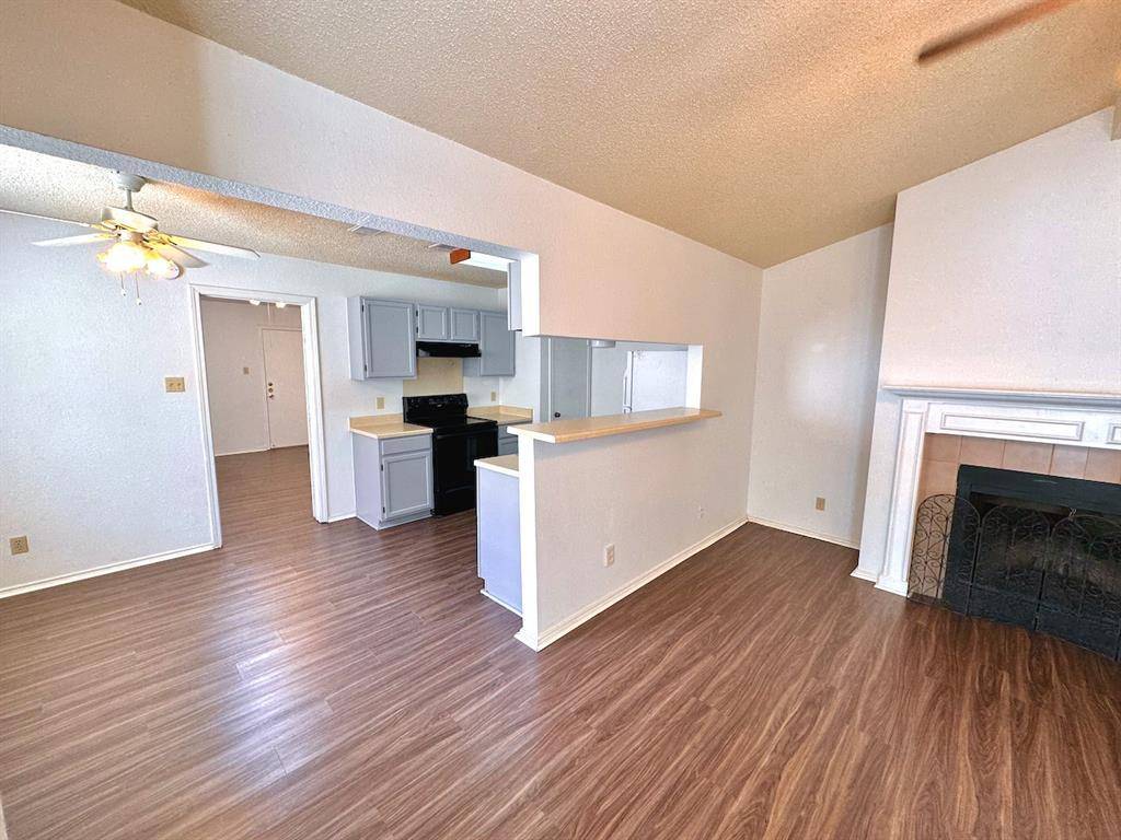 531 Cutty TRL #B, Lakeway, TX 78734