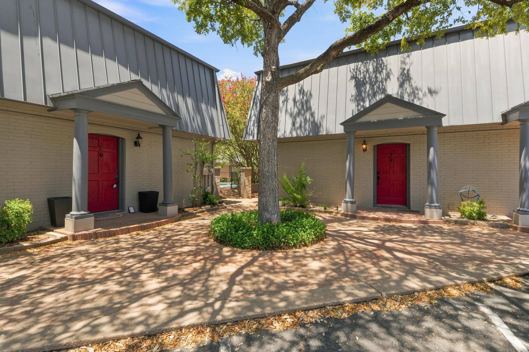 2500 Steck Ave #7, Austin, TX 78757