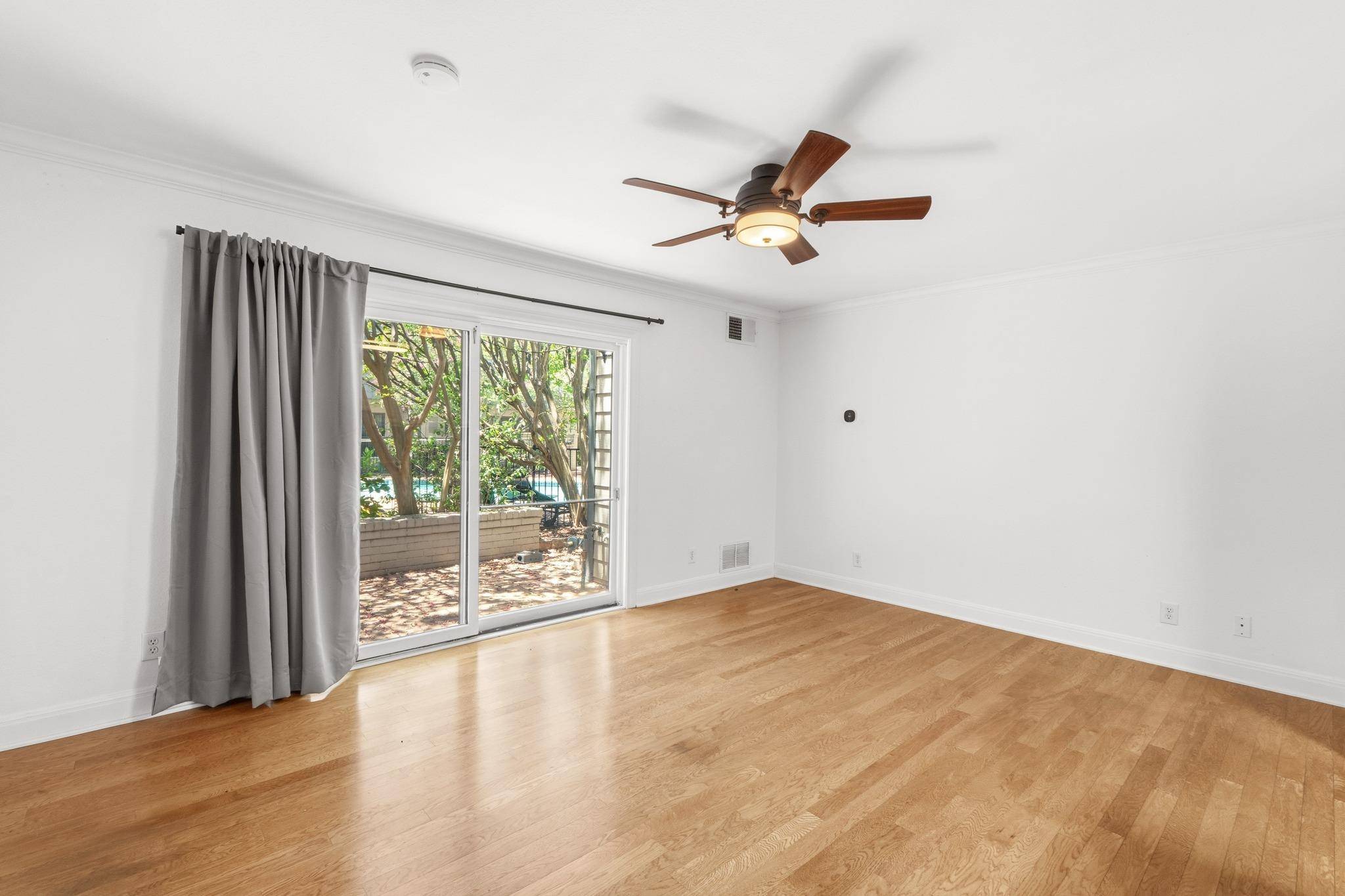 2500 Steck Ave #7, Austin, TX 78757