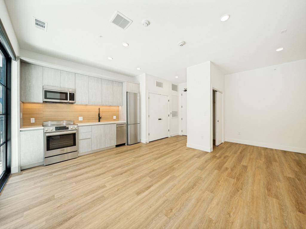 4315 S Congress Ave #220, Austin, TX 78745