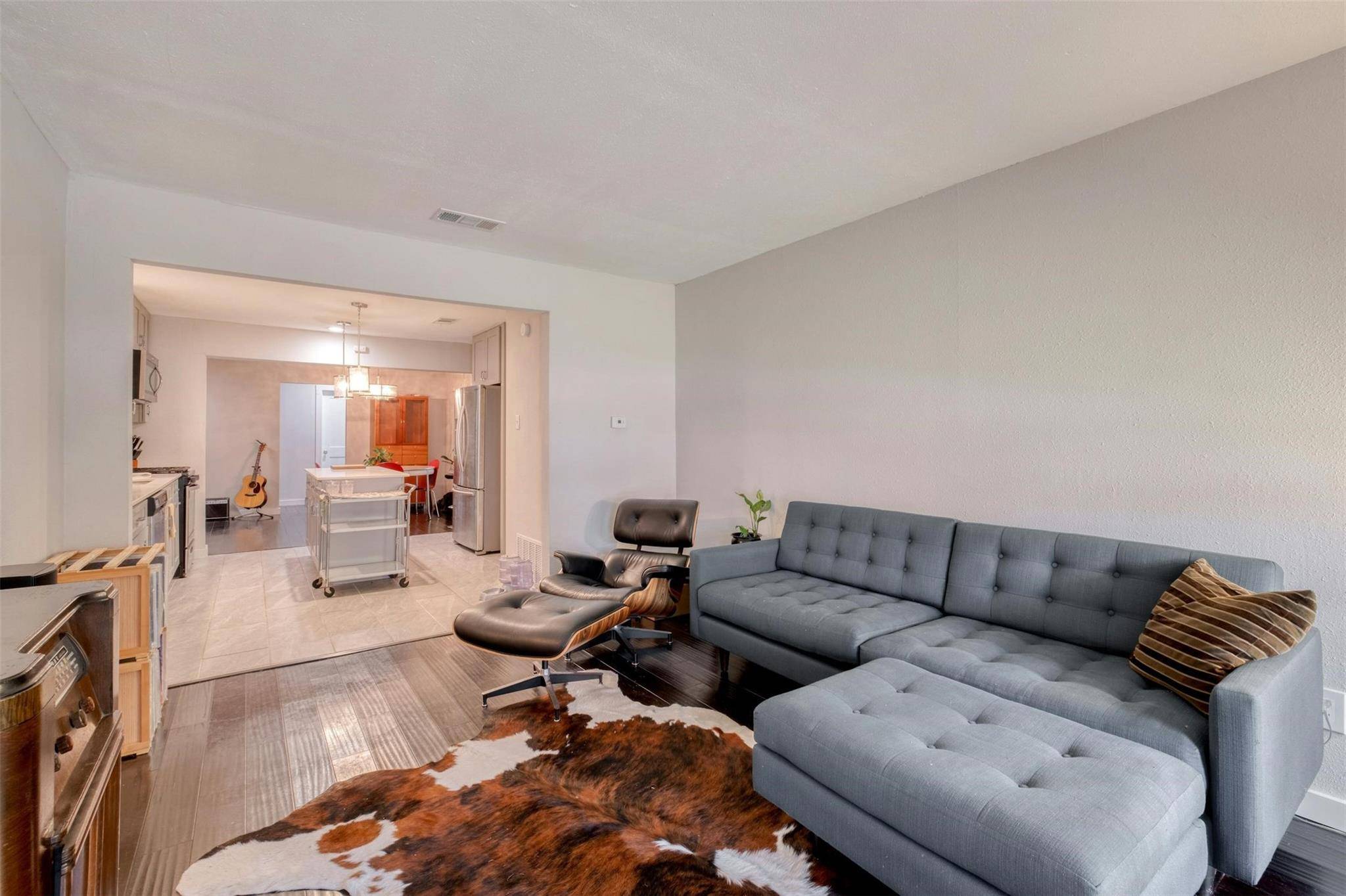 5502 Burgundy DR, Austin, TX 78724