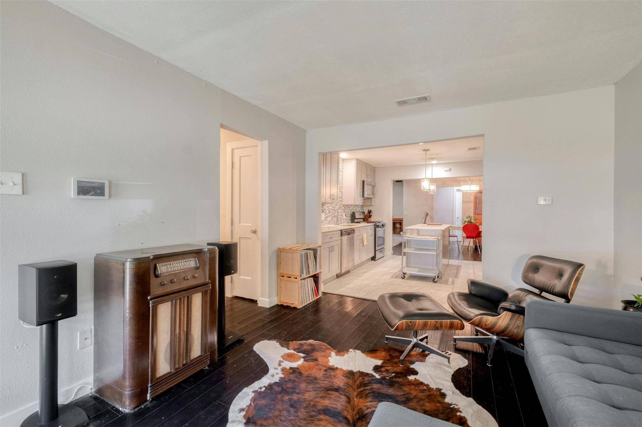 5502 Burgundy DR, Austin, TX 78724