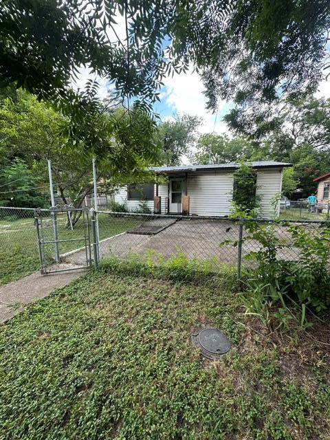 1127 Mark ST #D, Austin, TX 78721