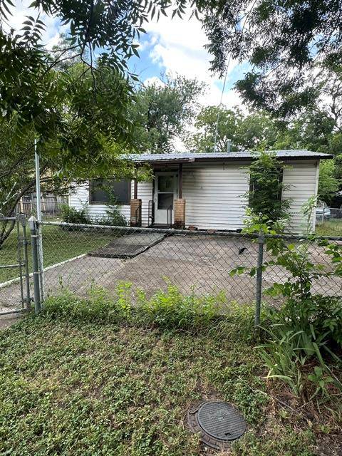 1127 Mark ST #D, Austin, TX 78721