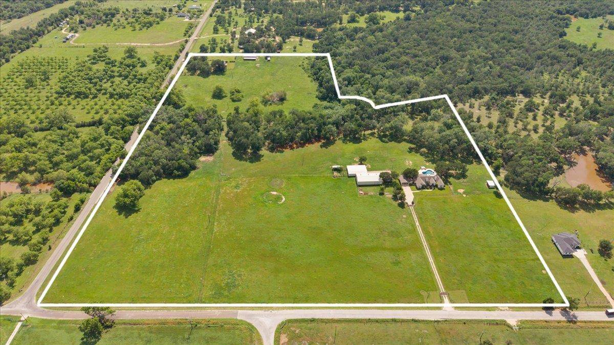 4140 County Road 467, Elgin, TX 78621