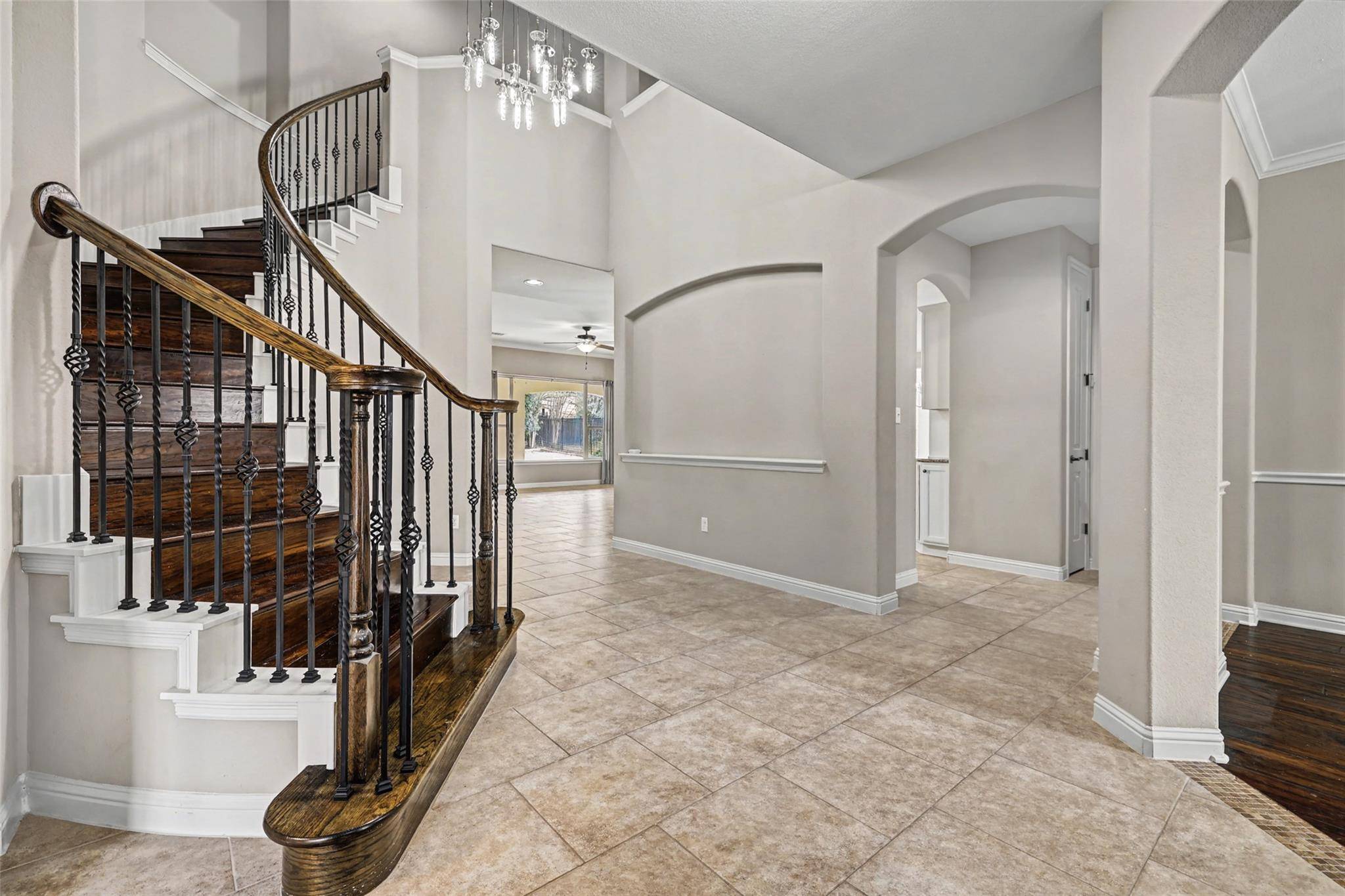 1813 Harvest Dance DR, Leander, TX 78641