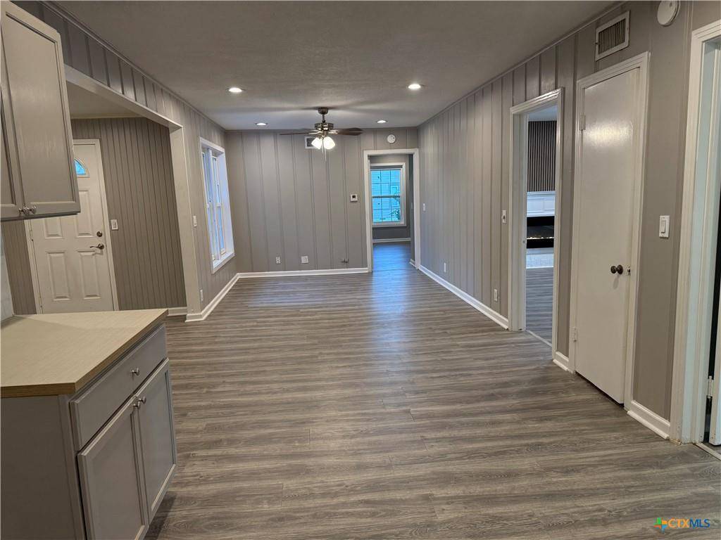 302 Smith ST, Gonzales, TX 78629