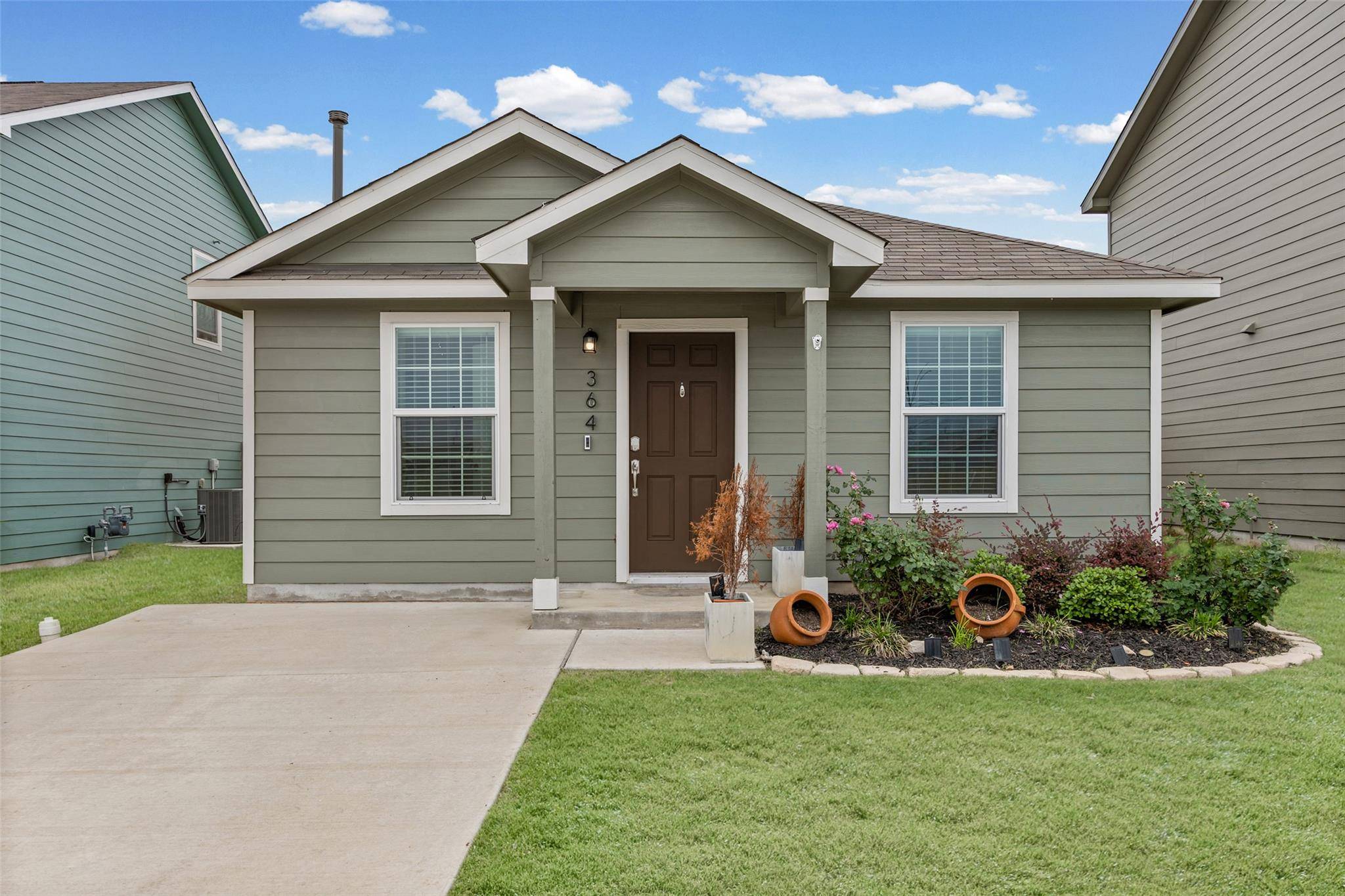 364 Gabbro GDNS, Maxwell, TX 78656