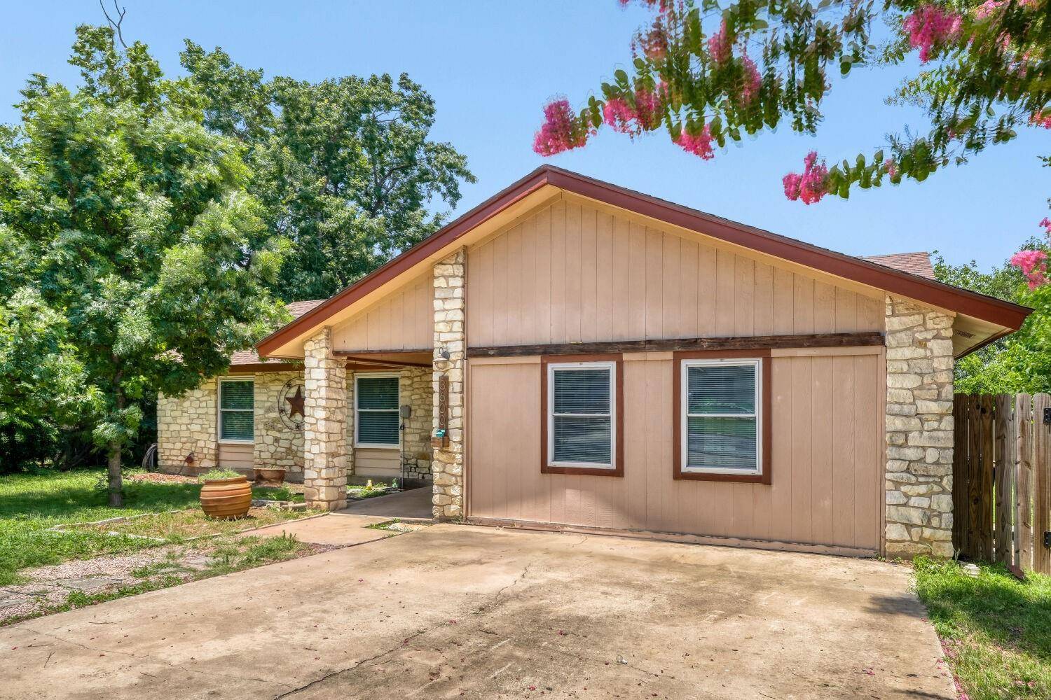 3600 Cornerstone ST, Round Rock, TX 78681
