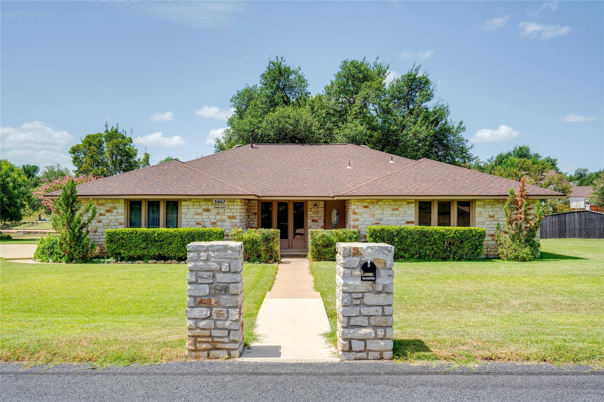 3907 Eagle WAY, Round Rock, TX 78681