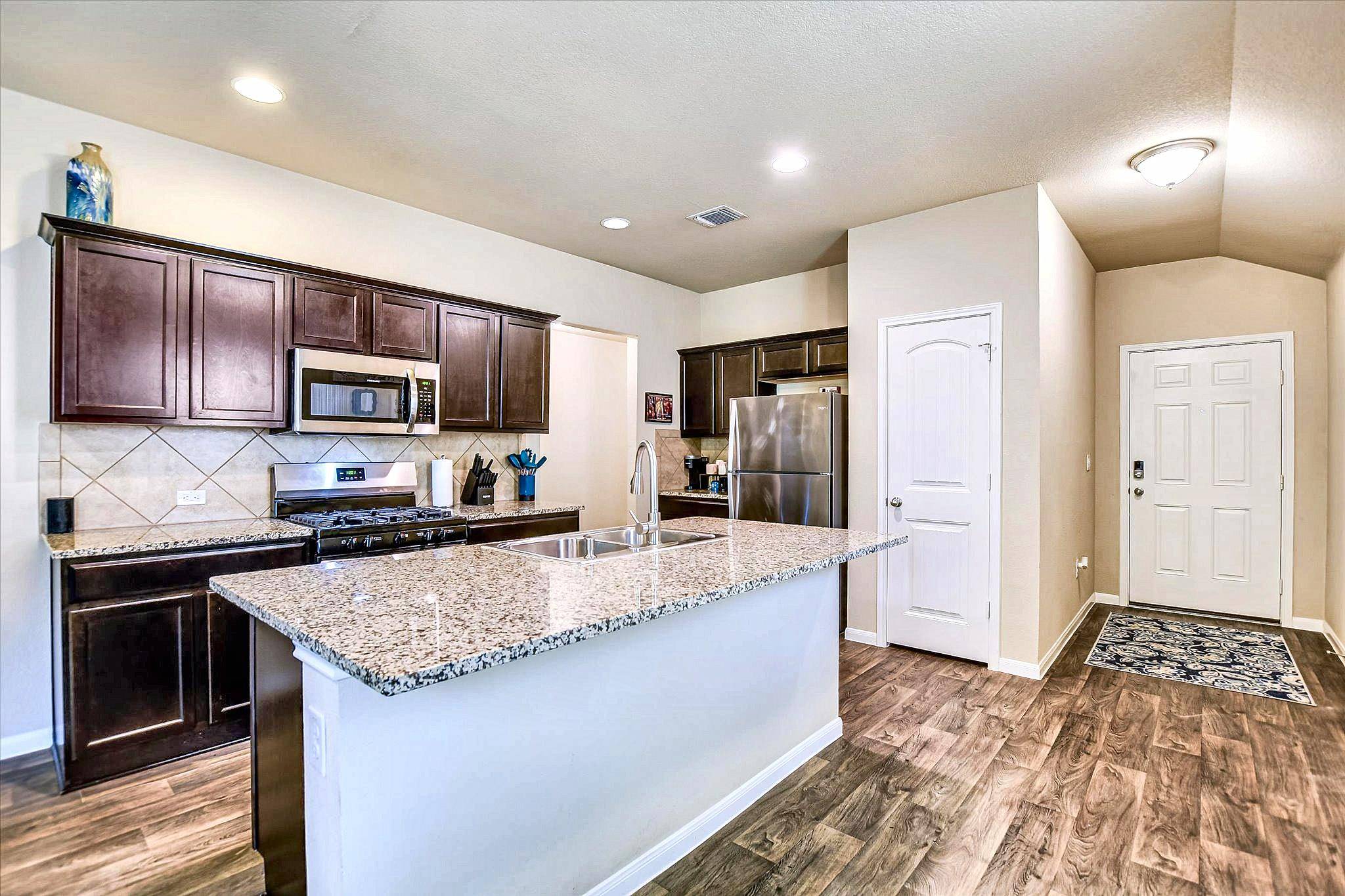 3304 Tilmon LN, Austin, TX 78725