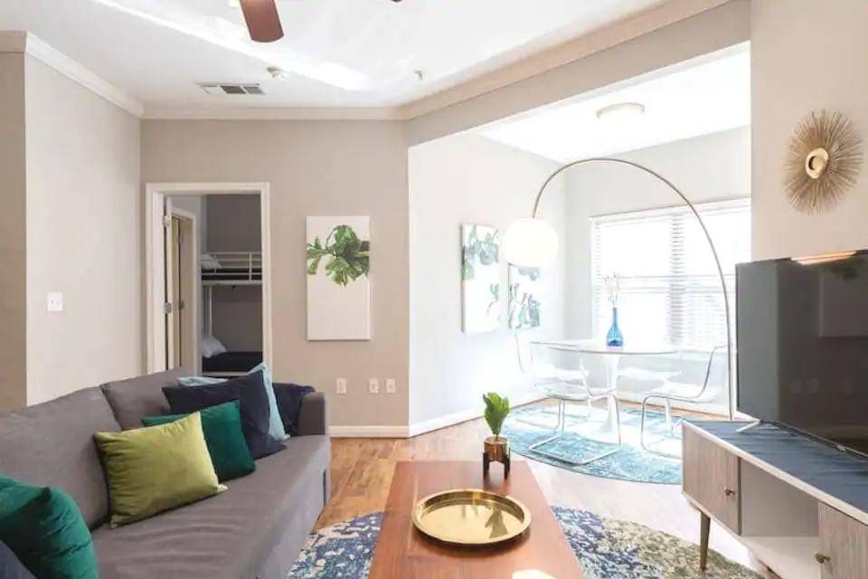 2502 Leon ST #209, Austin, TX 78705
