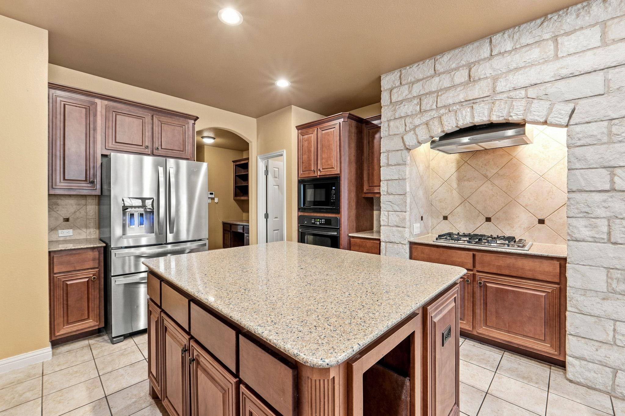 2909 Arbor CT, Round Rock, TX 78681