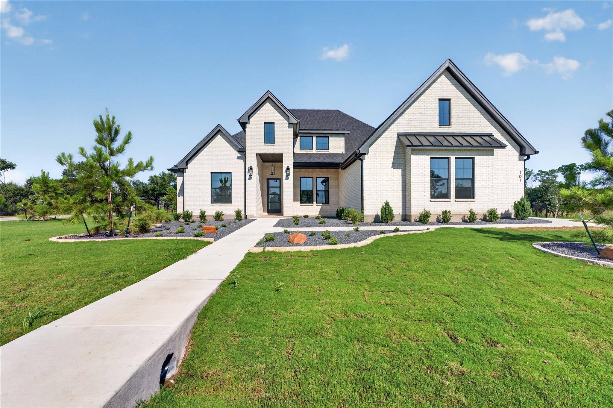 101 Lakeview CT, Belton, TX 76513