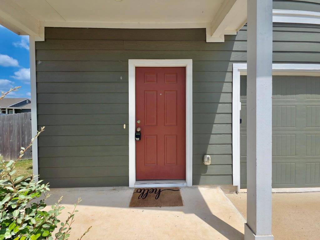 301 Freshwater DR, Bastrop, TX 78602