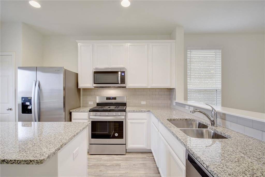 434 Eves Necklace DR, Buda, TX 78610