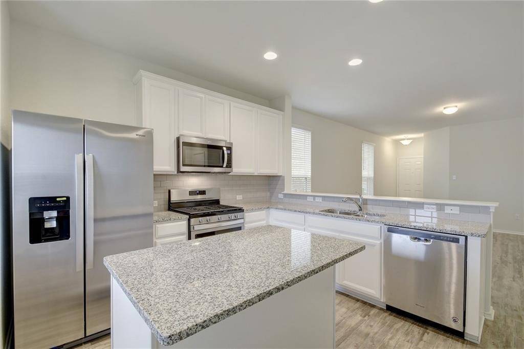434 Eves Necklace DR, Buda, TX 78610
