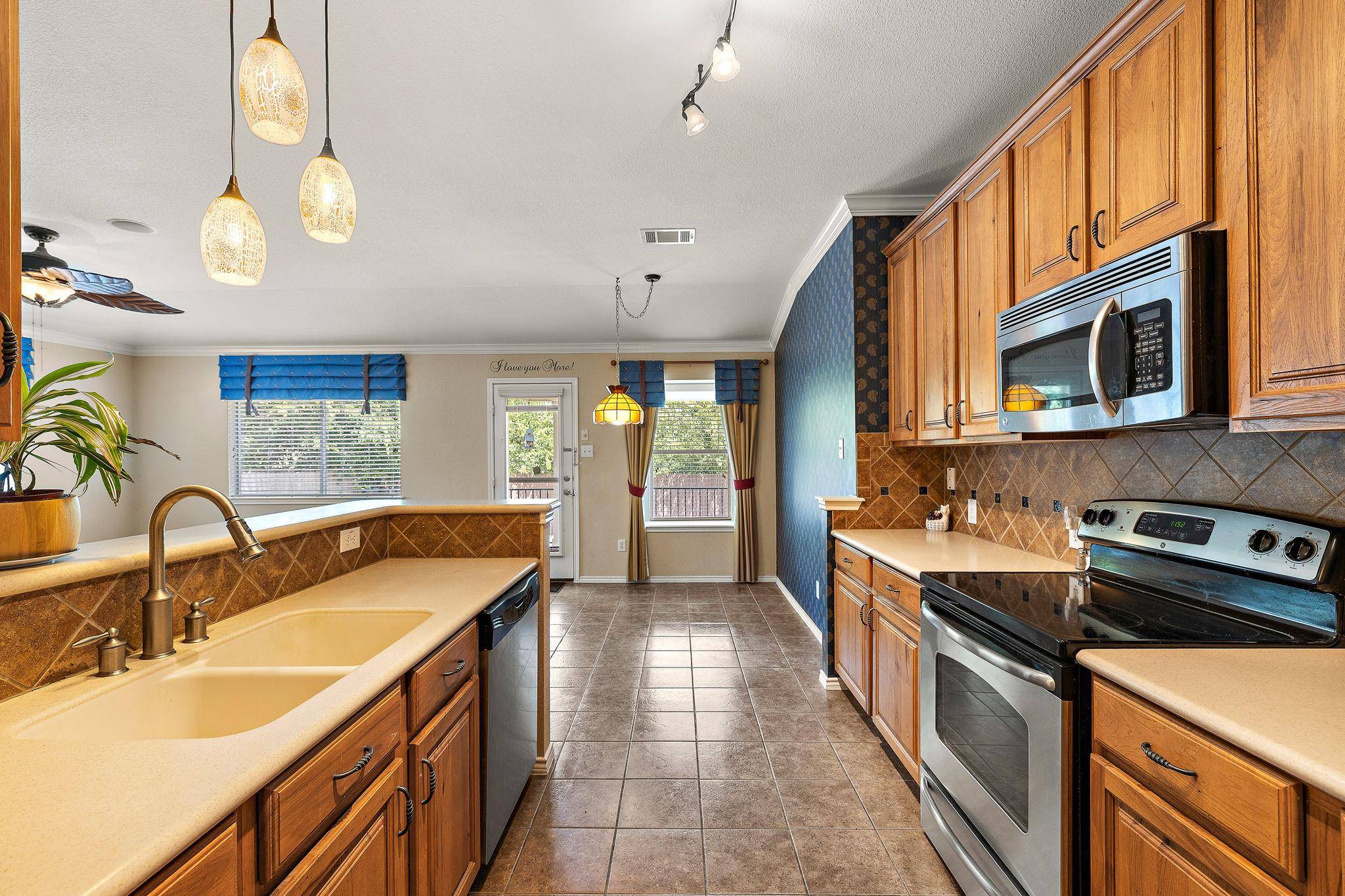 1105 SOUTH BROOK DR, Leander, TX 78641