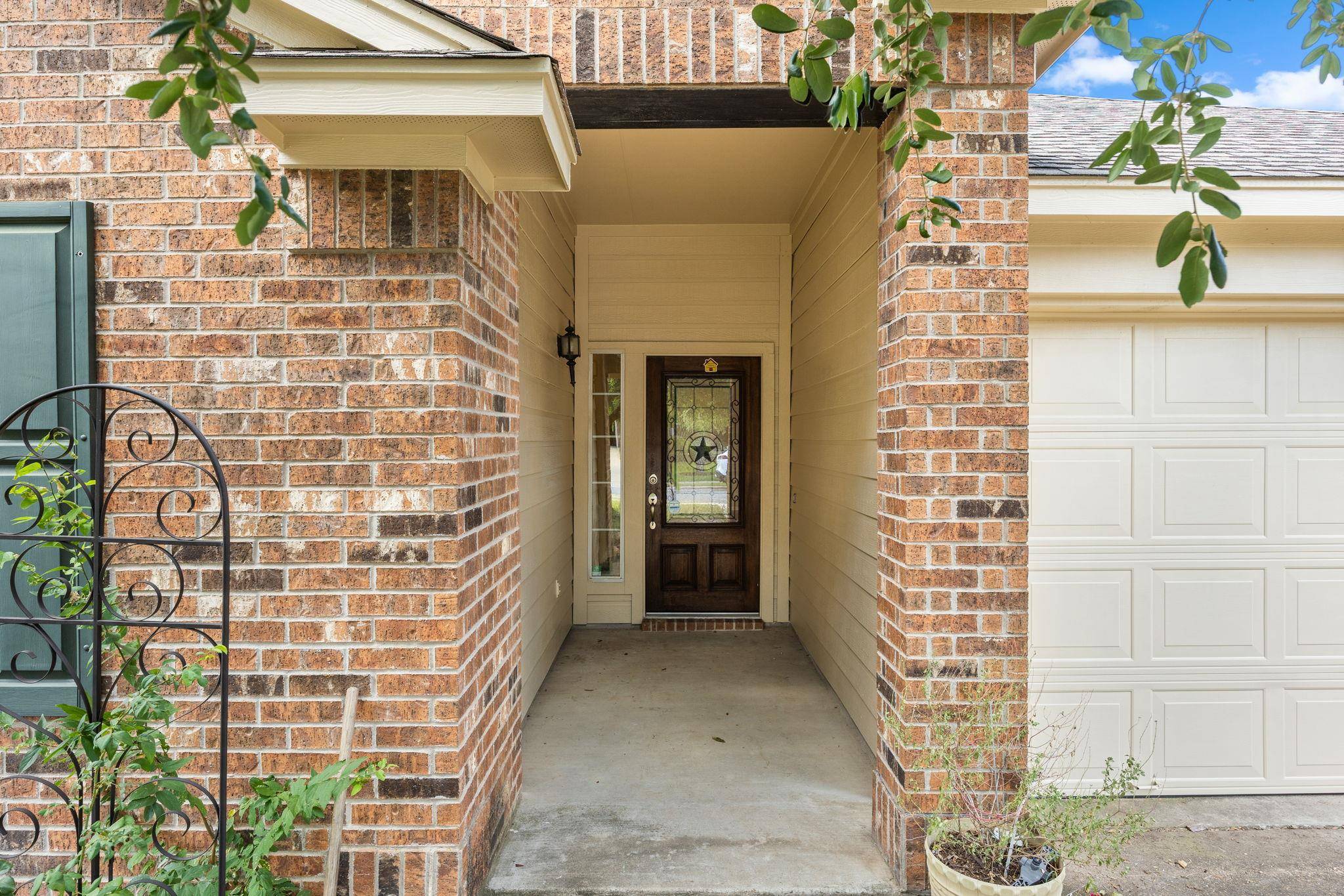 135 Justin Leonard DR, Round Rock, TX 78664
