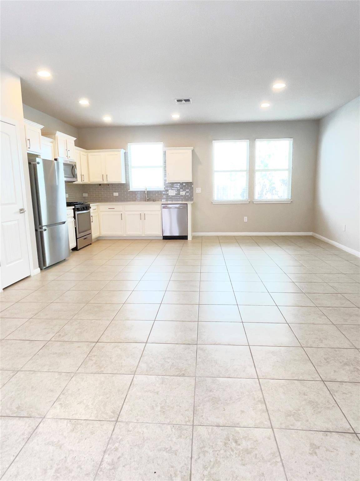 363 Eagle Brook LN, Buda, TX 78610