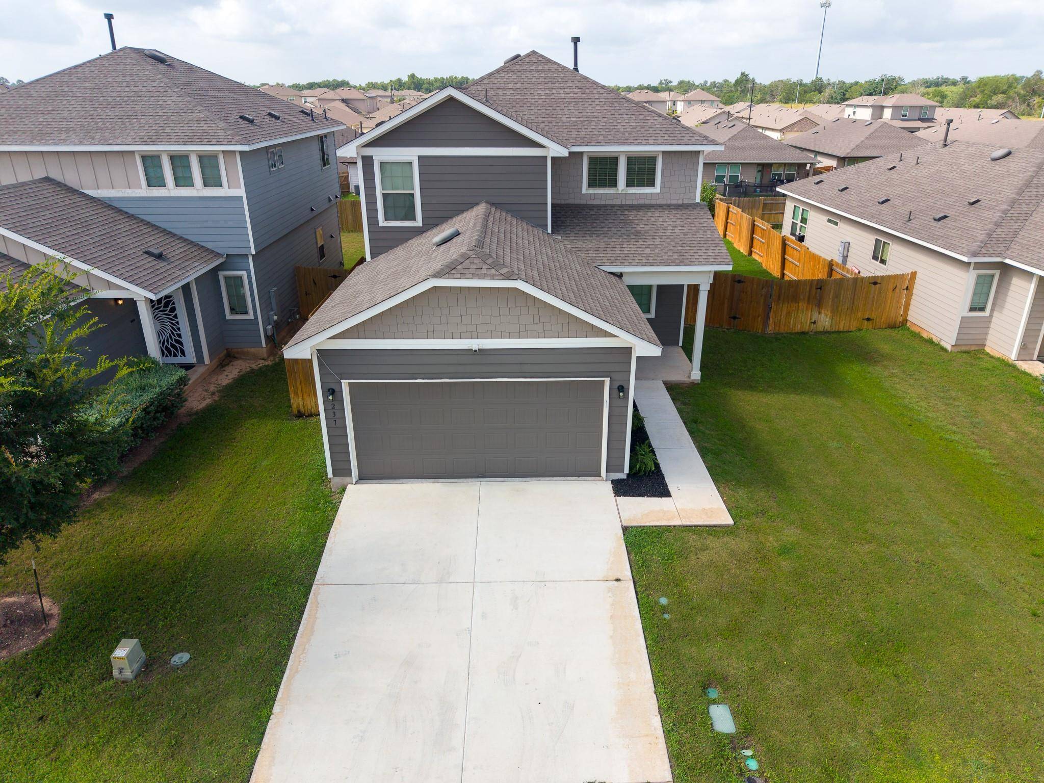 237 Driftwood LN, Bastrop, TX 78602