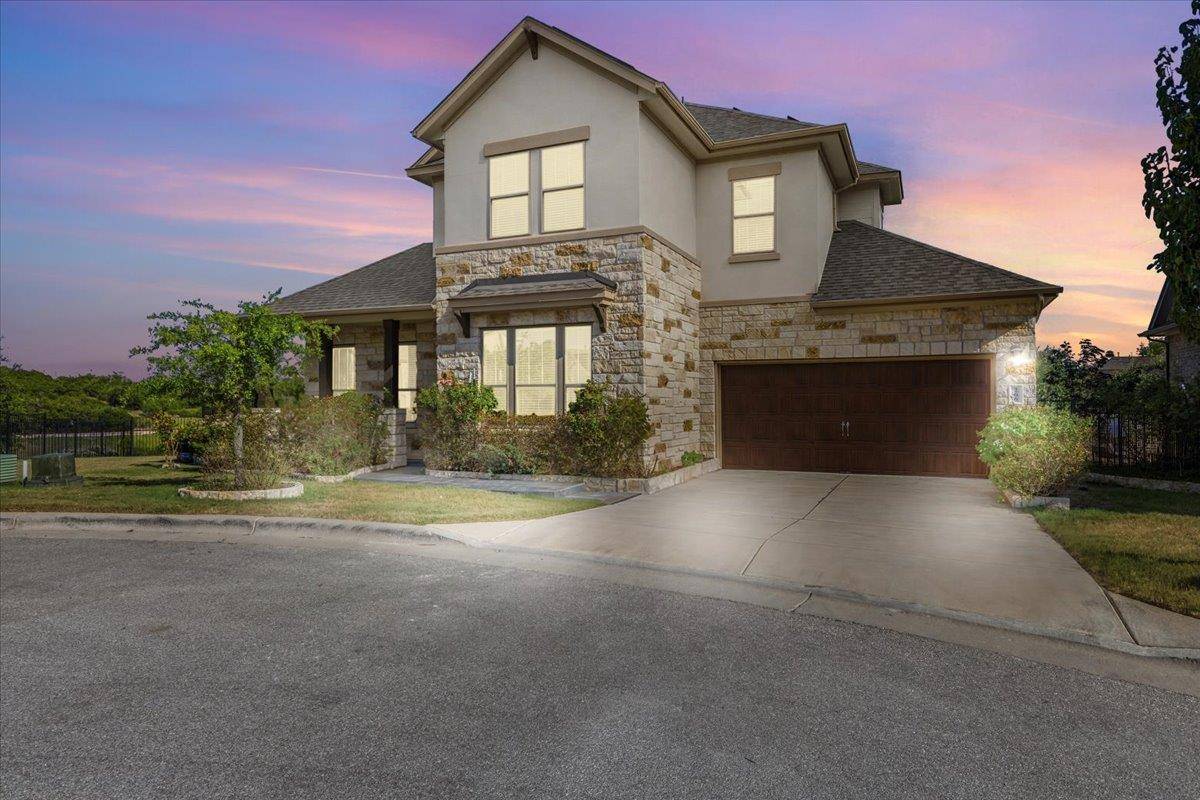 266 Village Oak DR, Austin, TX 78737