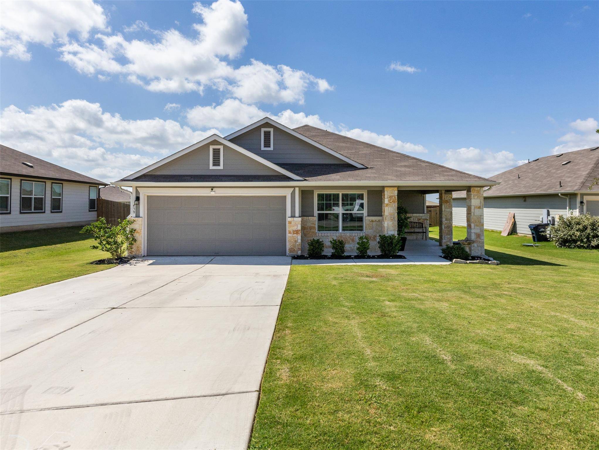 439 Hunter Loop LOOP, Bertram, TX 78605