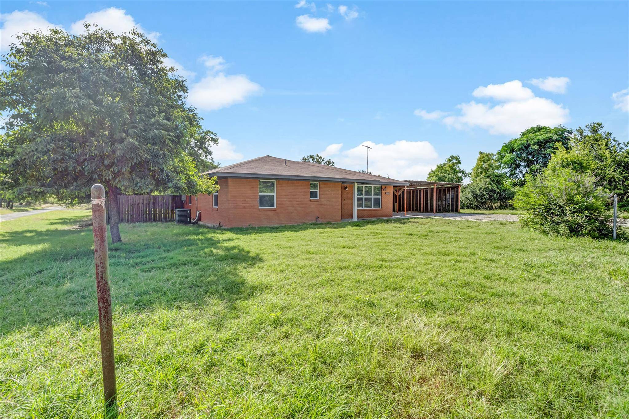 1708 Woodcrest DR, Granite Shoals, TX 78654