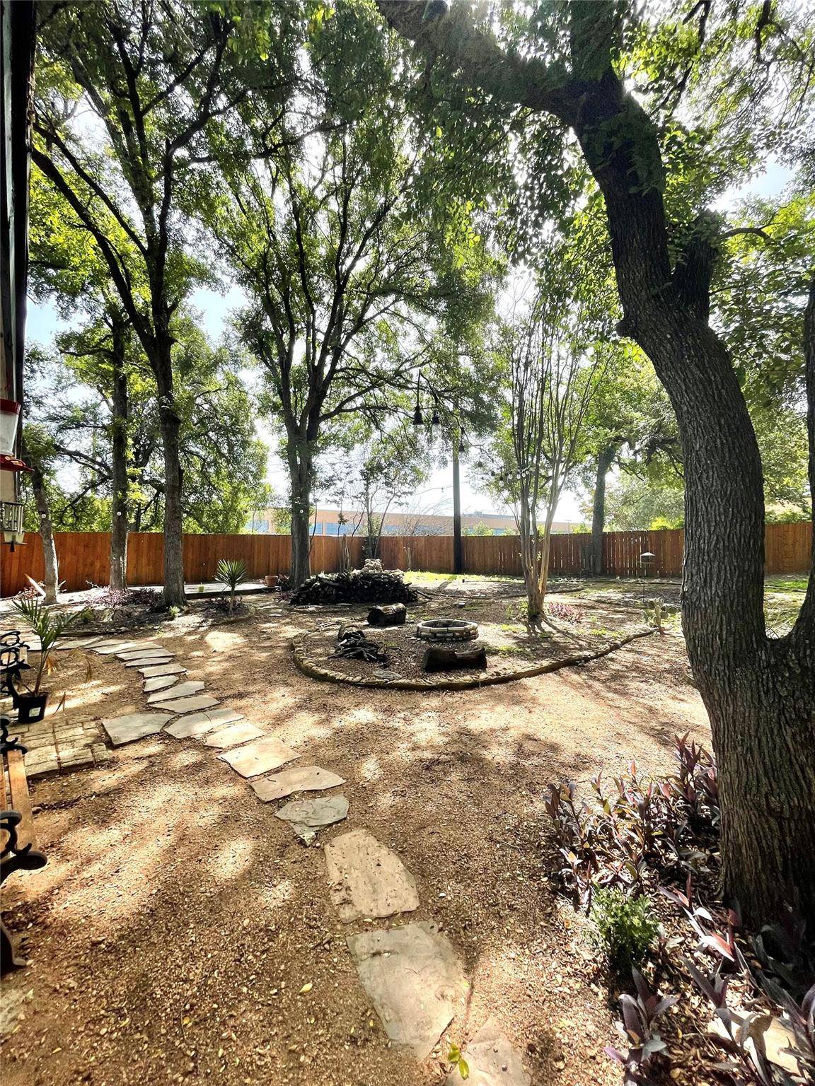 2917 Allison DR, Austin, TX 78741