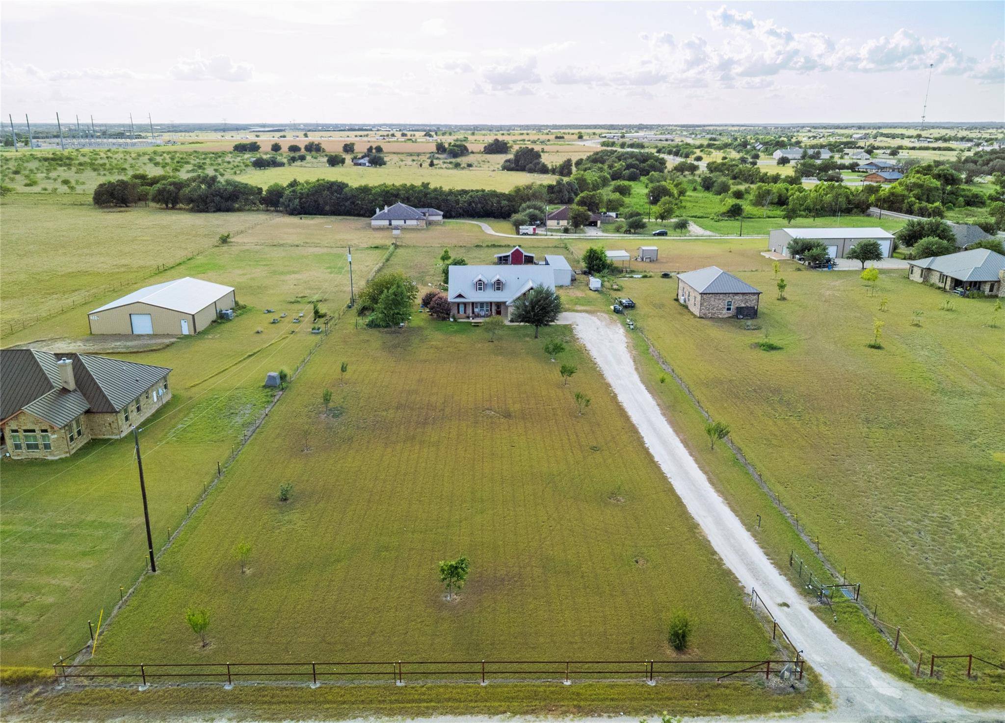 9122 Stinnett Mill RD, Salado, TX 76571