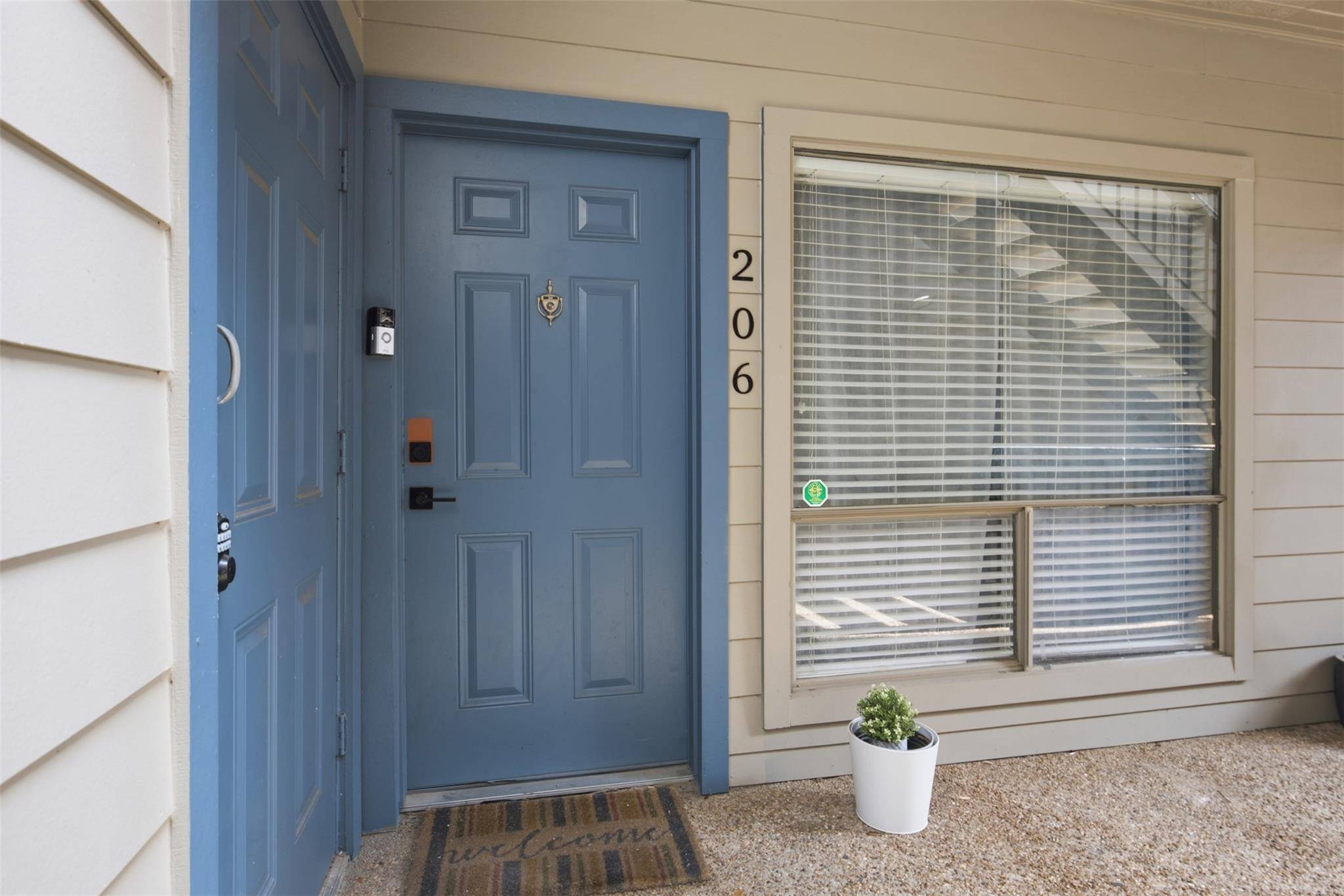 908 Poplar ST #206, Austin, TX 78705