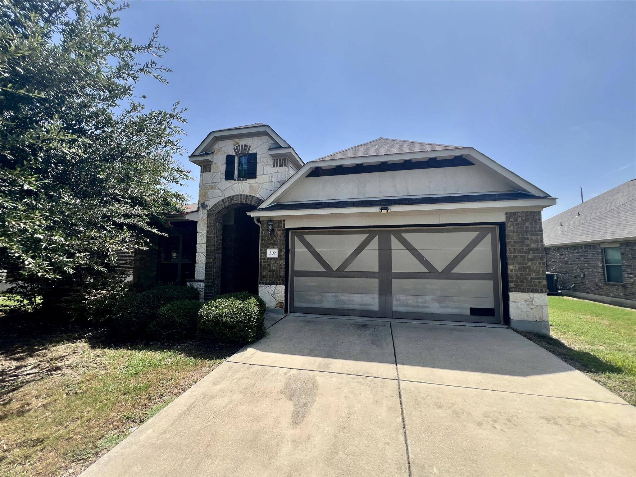 202 Emory Fields DR, Hutto, TX 78634