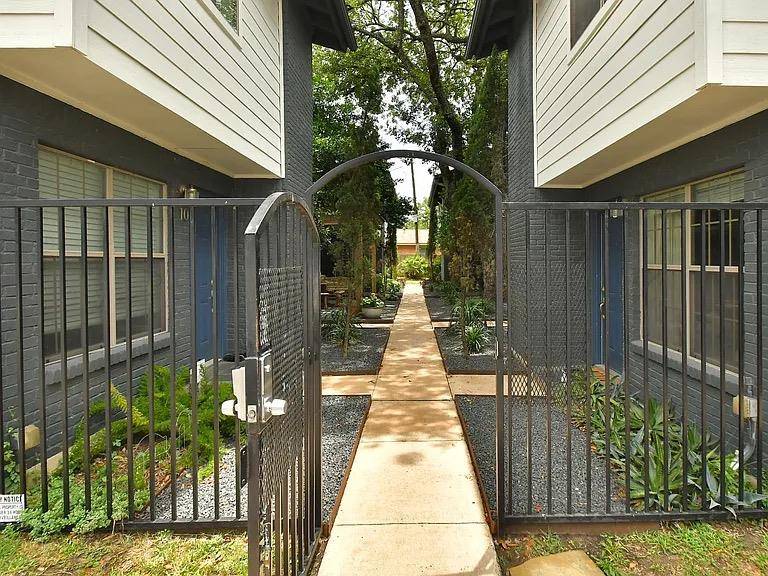 2101 Polaris Ave #9, Austin, TX 78757