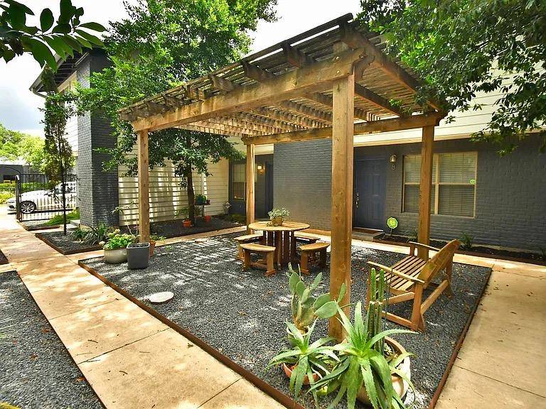 2101 Polaris Ave #9, Austin, TX 78757