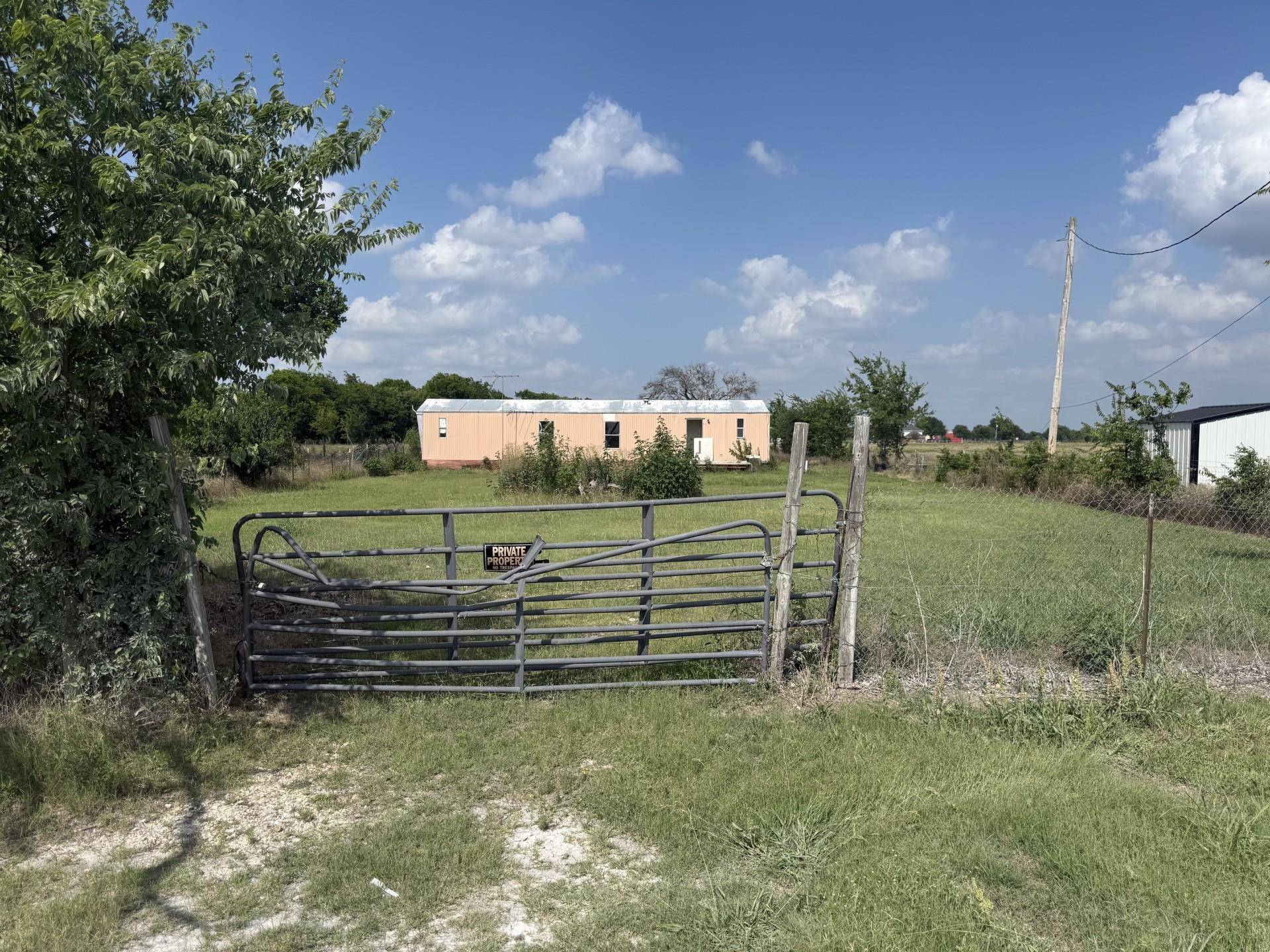 107 N Lavaca ST, Whitney, TX 76692