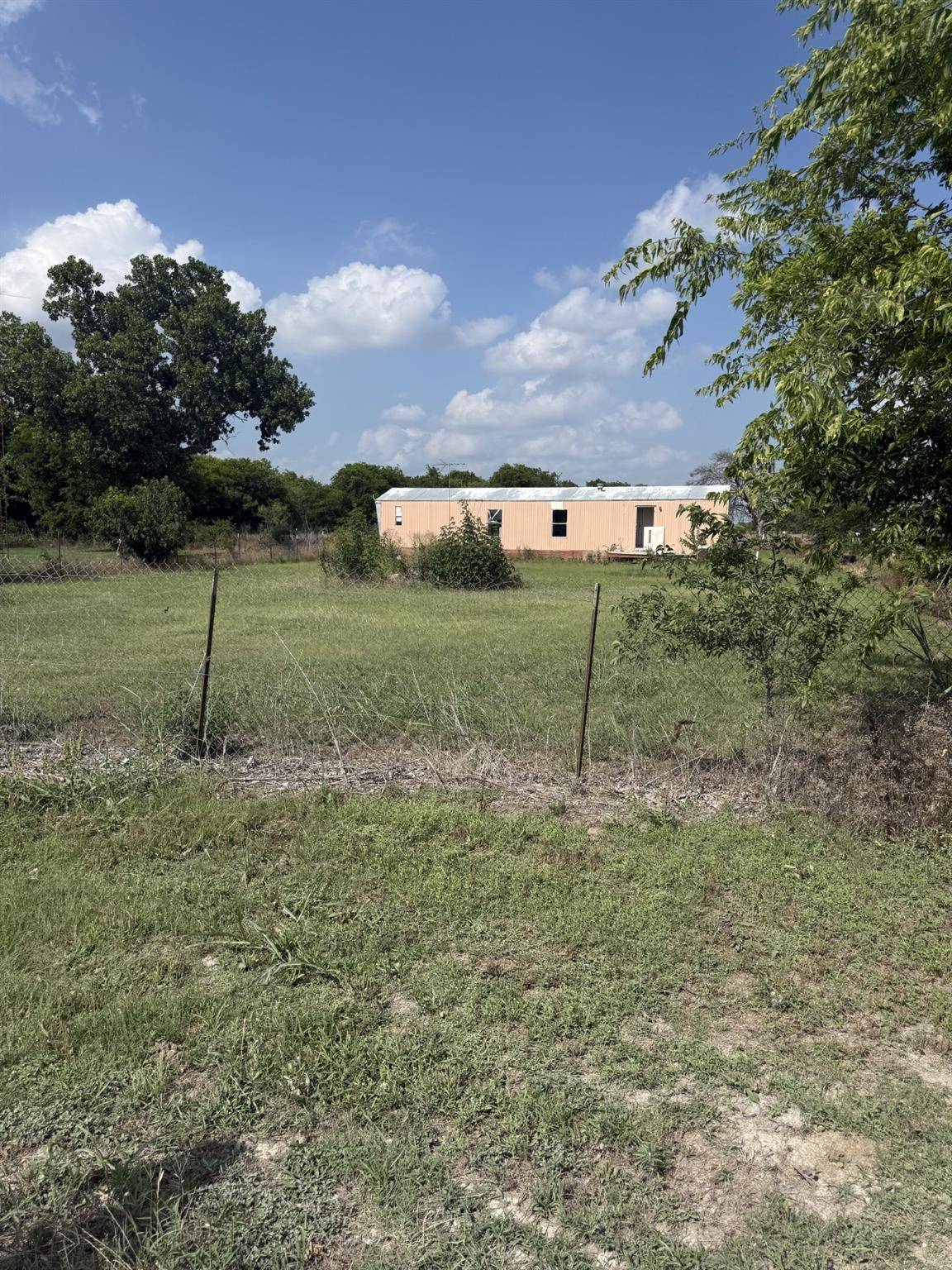 107 N Lavaca ST, Whitney, TX 76692