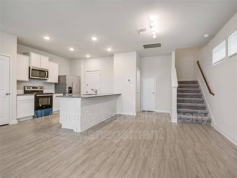 605 W South ST N #82, Leander, TX 78641