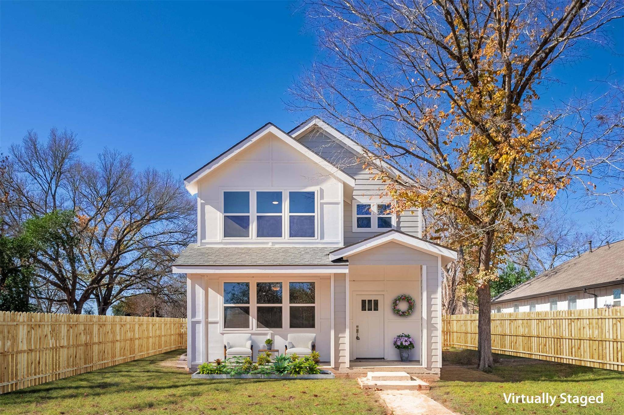 107 Wilkes ST, Smithville, TX 78957